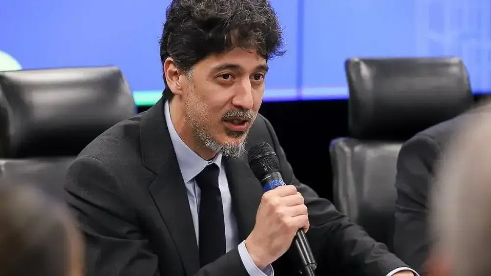 Crime organizado se profissionaliza e mortes violentas perdem sentido