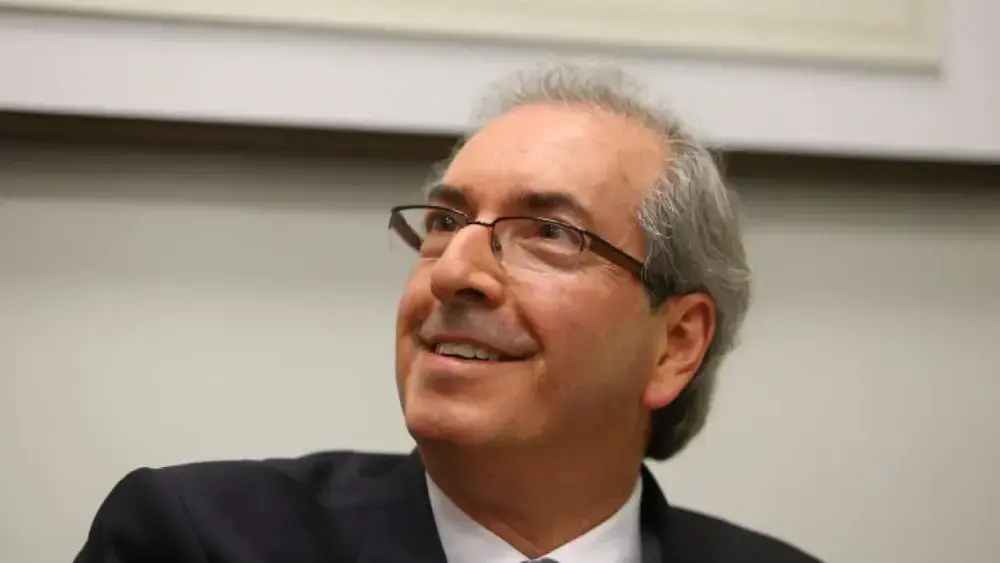Cunha nega irregularidades em emendas e alega “legítima interlocução”