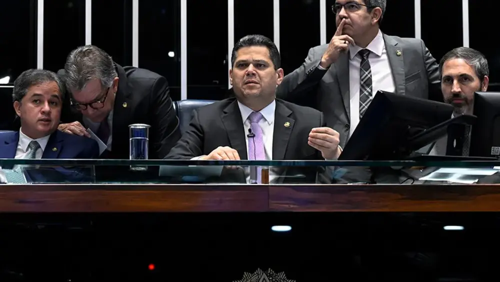Davi diz que diálogo com Lula foi restabelecido após reunião