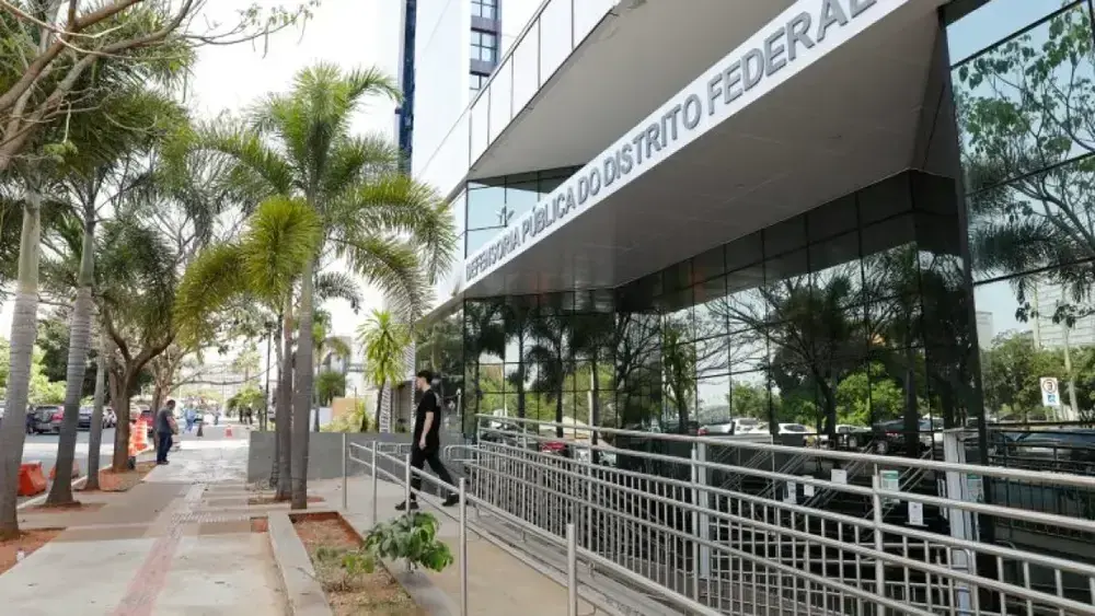 DPDF garante consulta urgente para paciente com câncer cerebral
