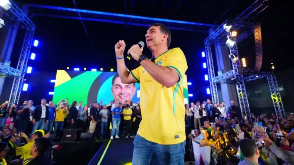 Flávio anuncia vice na chapa presidencial nesta quarta-feira