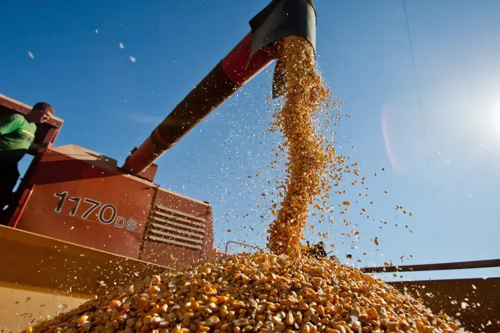 IGP-DI sobe 2,41% em abril, puxado por agro e indústria