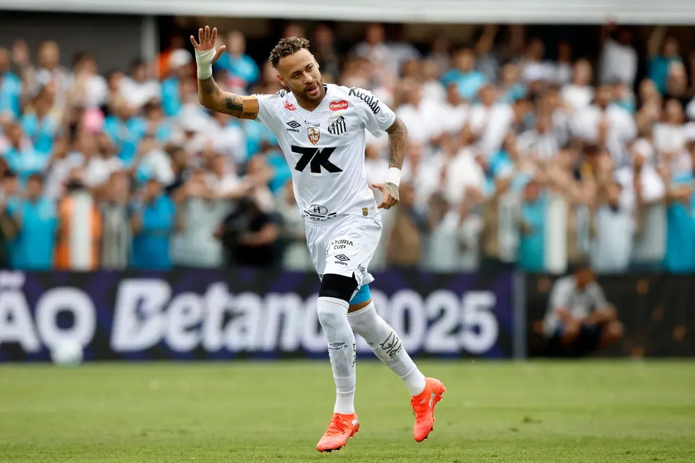Neymar marca na ‘despedida’ da Vila e Santos vence Bragantino