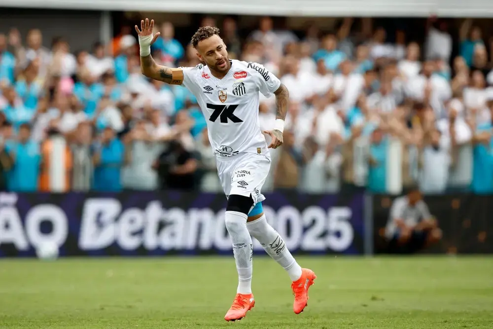 Neymar marca na ‘despedida’ da Vila e Santos vence Bragantino