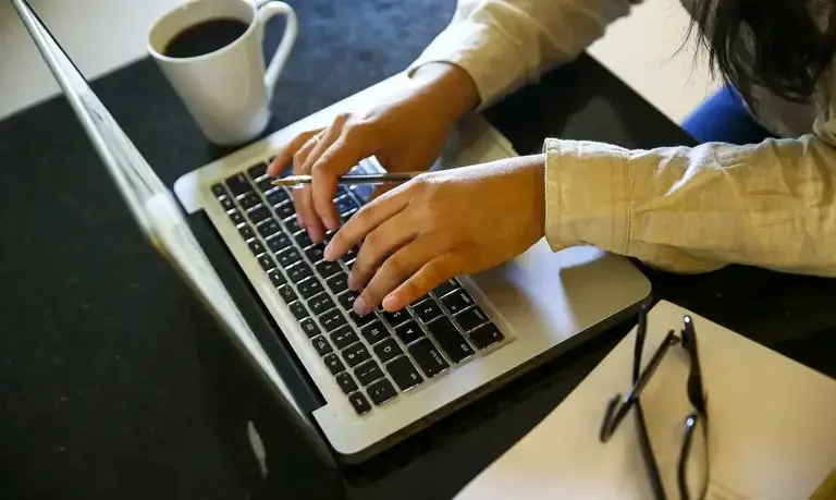 Nova regra de saúde mental no trabalho gera queixas de empresas