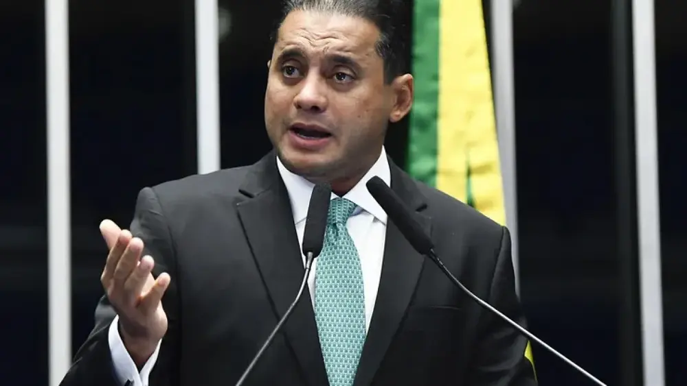 PF aponta ligações entre senador e ministro do STJ em inquérito