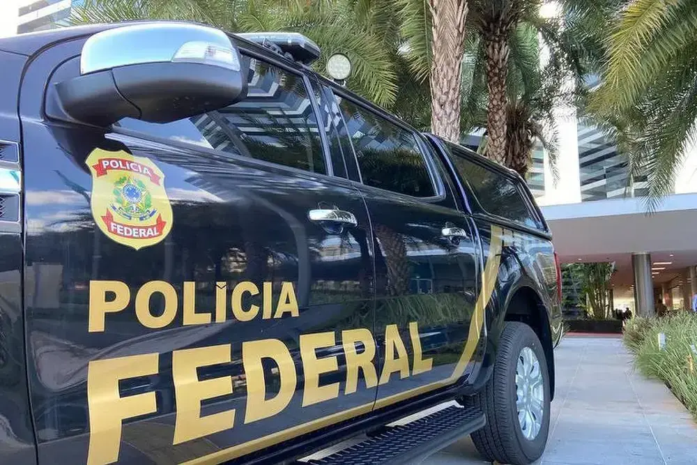PF resgata bebê que seria levado à Espanha e investiga tráfico
