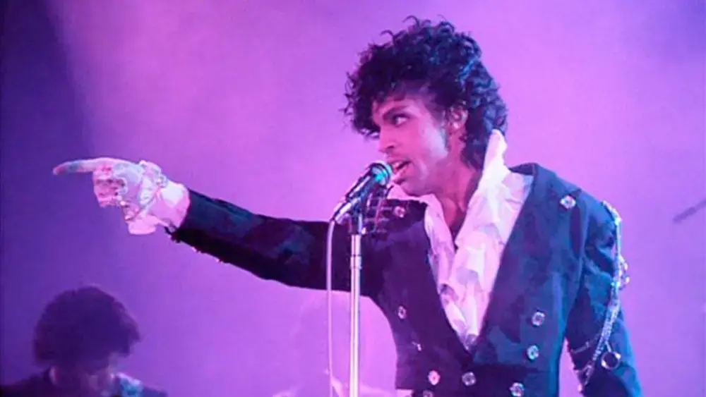 Prince: disco póstumo Timeless com inéditas será lançado em agosto