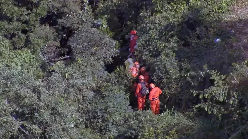 Queda de helicóptero no Rio mata avó, mãe e filha