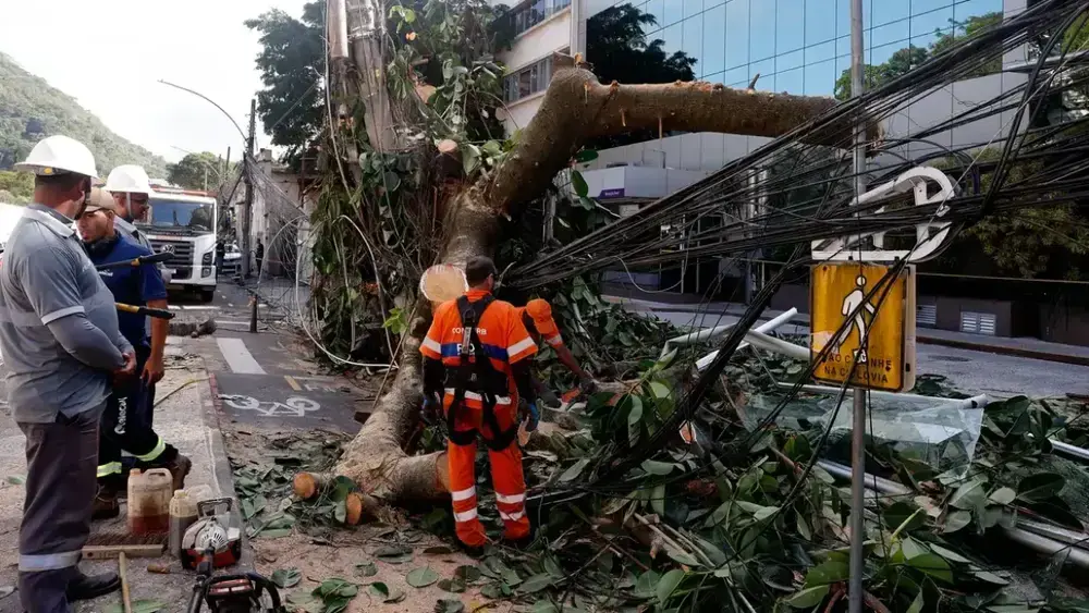 Rede elétrica resiliente exige investimento, apontam especialistas