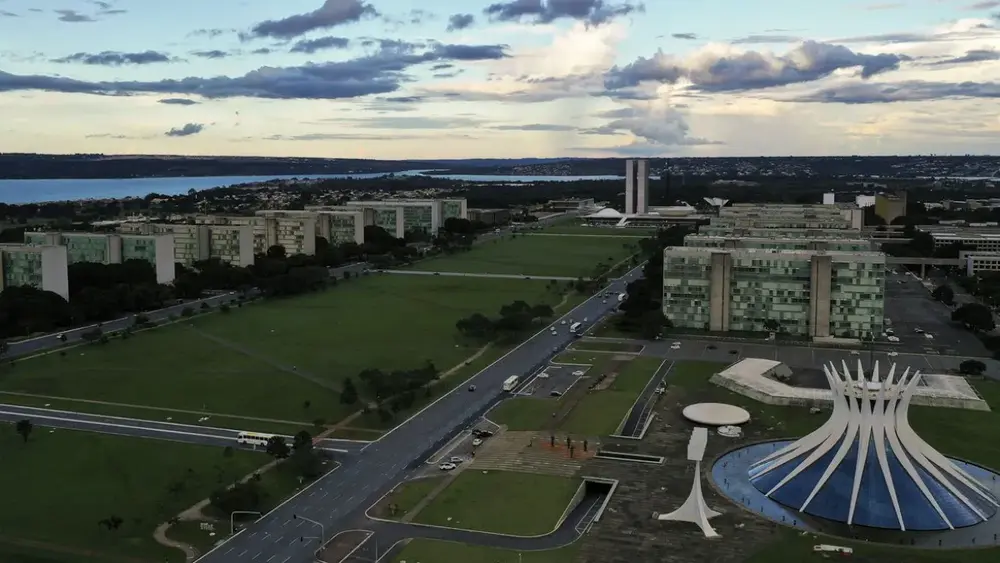 Rota Monumental e CATs: turismo gratuito em Brasília