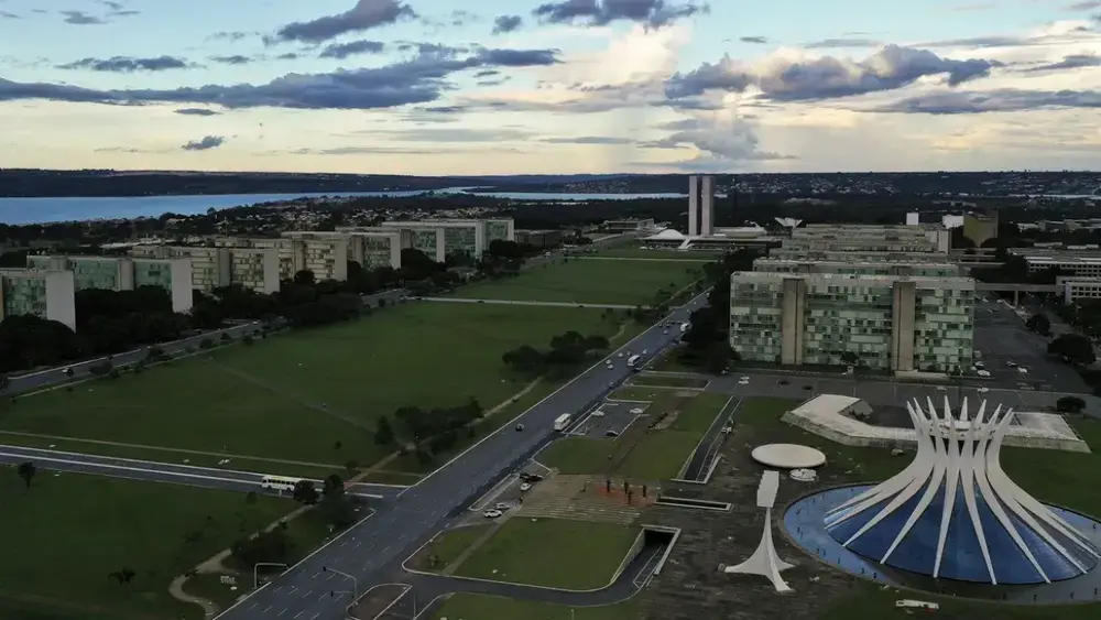 Rota Monumental e CATs: turismo gratuito em Brasília