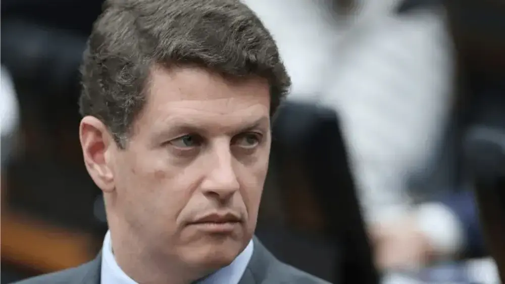 Salles troca suplente e coloca ex-deputado do PL na chapa ao Senado