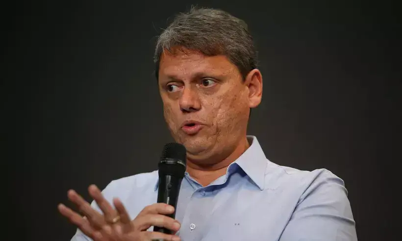 Tarcísio diz que avançou em SP sem apoio federal