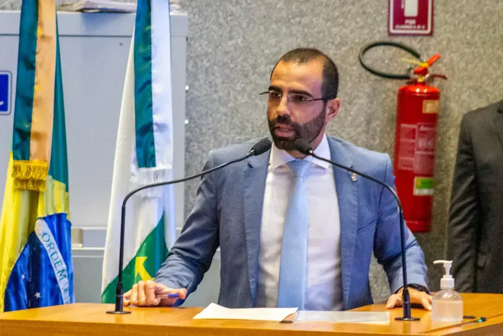 Thiago Manzoni lança candidatura a deputado federal com Bia Kicis e Michelle Bolsonaro