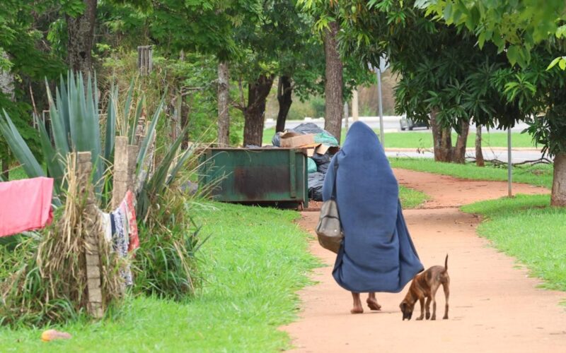IBGE prevê censo inédito de população de rua em 2028