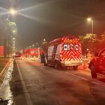 Fiat Punto pega fogo no Eixão Sul e interdita faixas