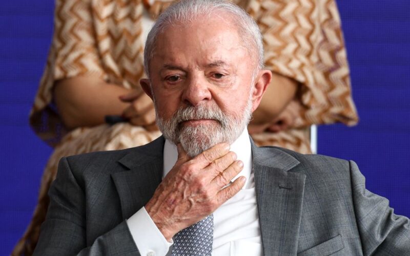 Lula recusa abrir canal para resgate do BRB