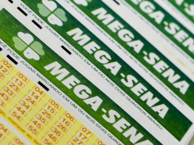 Mega-Sena acumula R$ 45 milhões e sorteia neste sábado