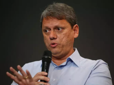 Tarcísio diz que avançou em SP sem apoio federal