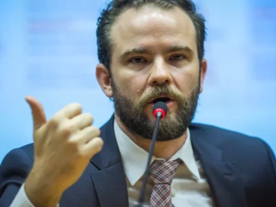 Fim do mês: Desenrola para adimplentes será anunciado