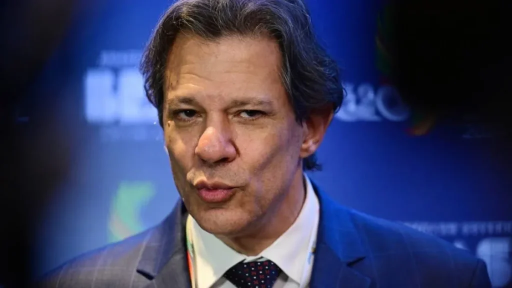 Lei deve ser aplicada a todos, diz Haddad sobre operação contra Wagner