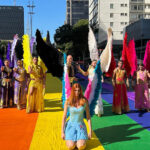 Parada LGBT+ expõe ausência da direita e contrasta com Marcha para Jesus